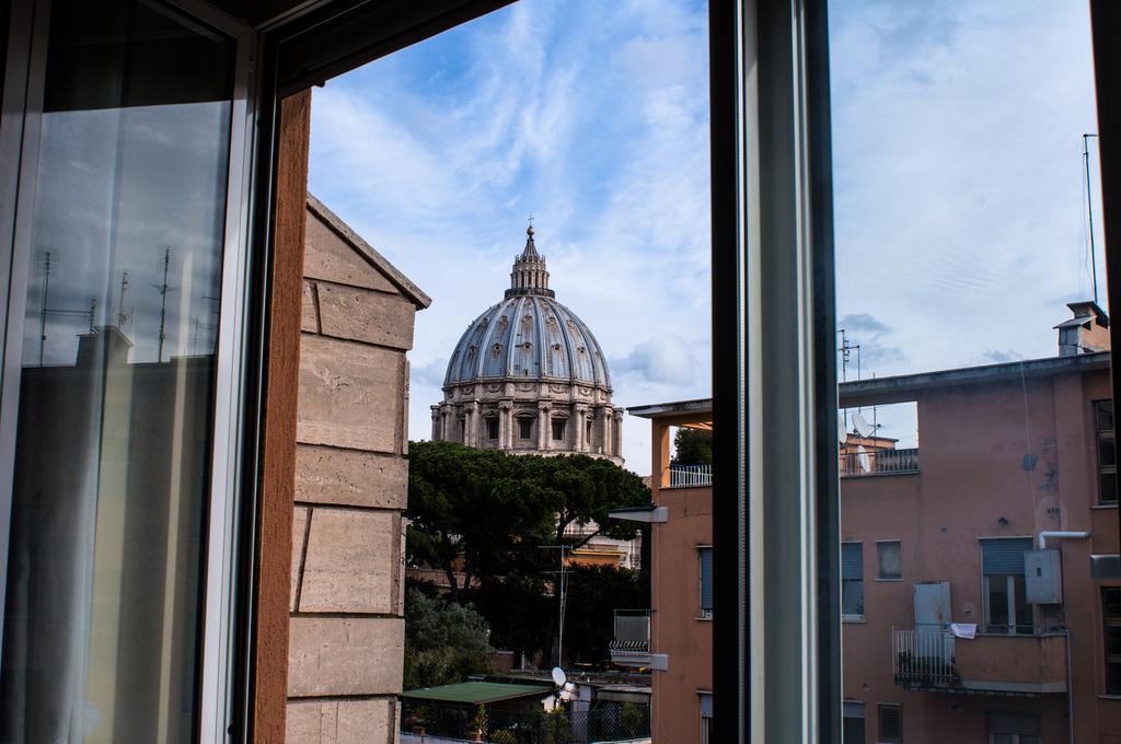 Vatican Balcony Apartment โรม ภายนอก รูปภาพ